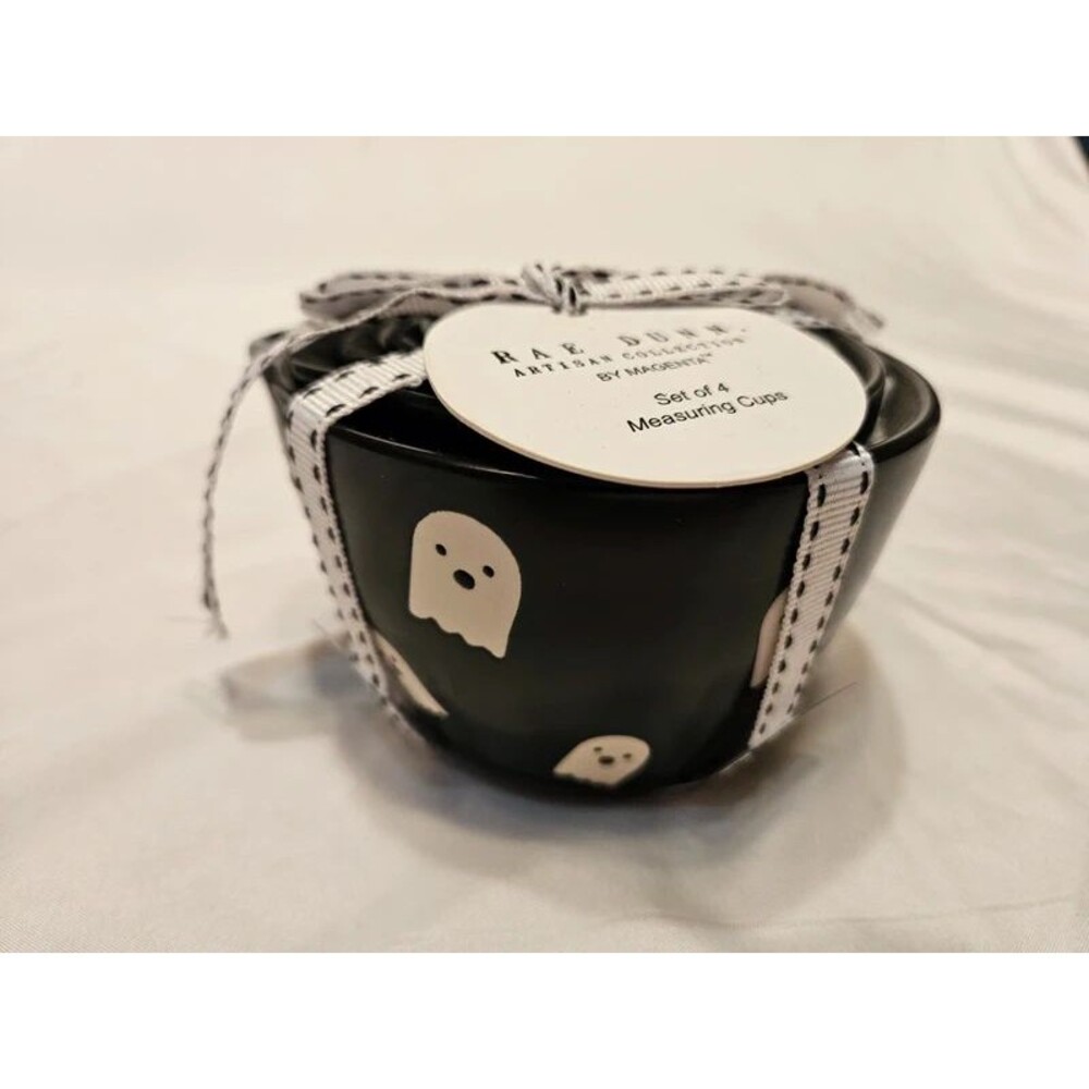 Rae Dunn Hallowrrn Measuring Cup Set